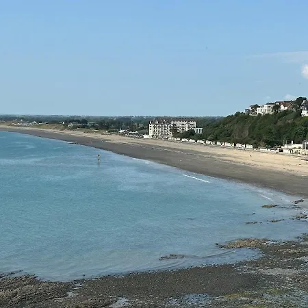 T2 Avec Balcon A 5 Mn A Pied De La شقة